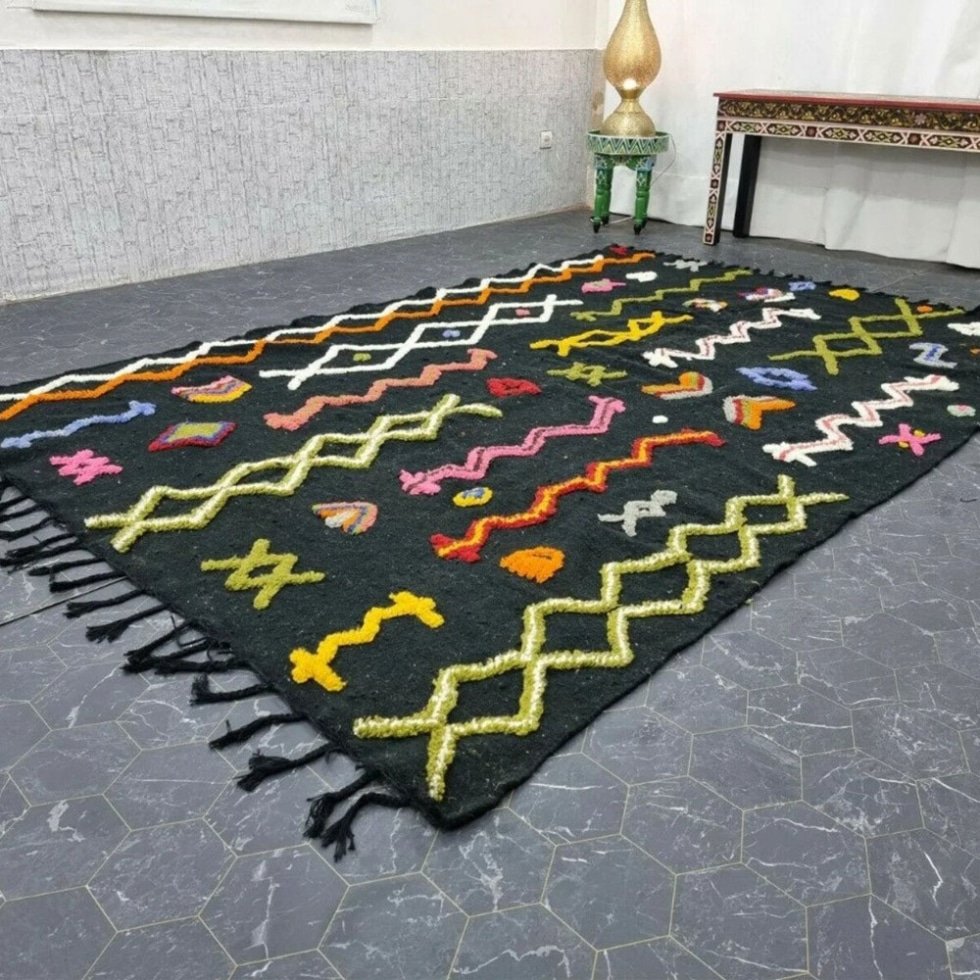 Schwarzer Stammes-Berber-Kelim-Teppich