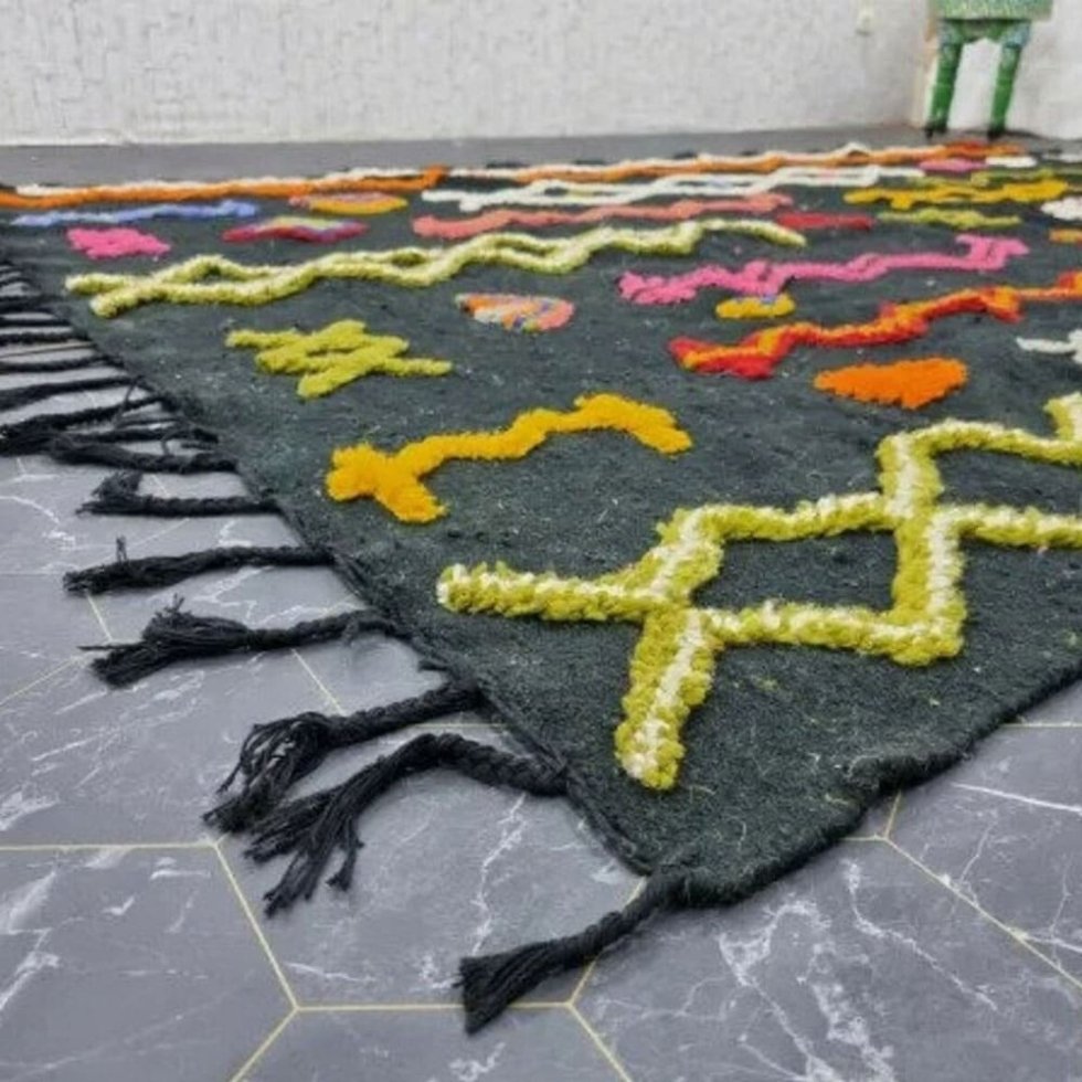 Schwarzer Stammes-Berber-Kelim-Teppich
