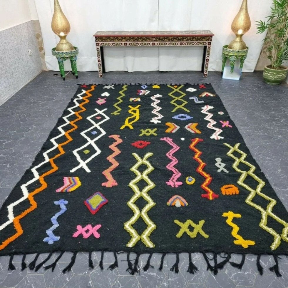 Schwarzer Stammes-Berber-Kelim-Teppich