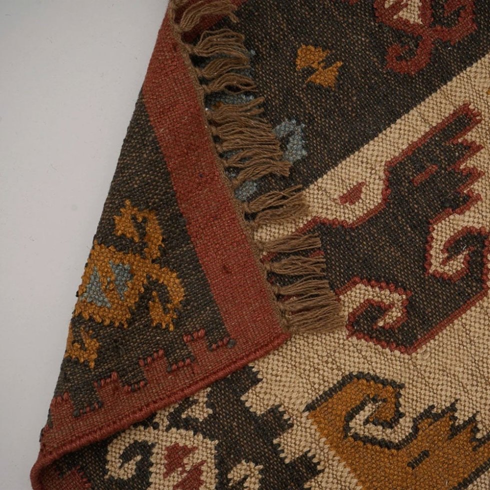 Ethnischer Kilim-Teppich aus Jute und Wolle