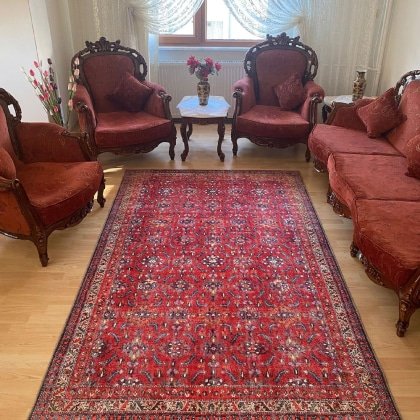 Roter waschbarer Teppich im Oushak-Stil