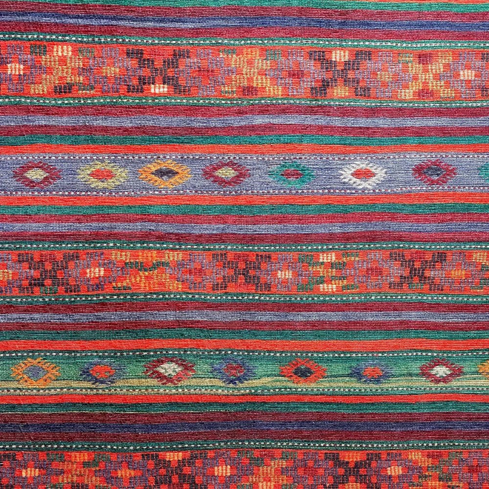 Gestreifter bedruckter Teppich im afghanischen Stil Gestreifter bedruckter Teppich im afghanischen Stil