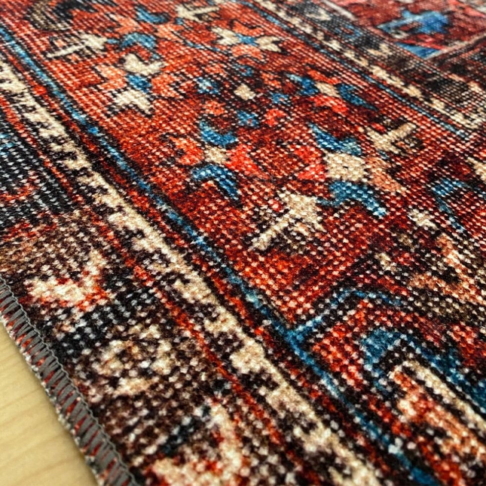 Vintage Teppich im orientalischen Stil in Rot und Blau