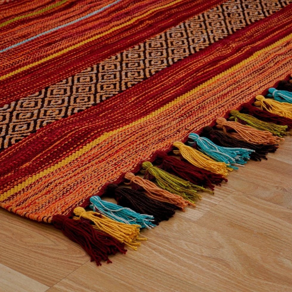 Rot gestreifter Kelimteppich im Vintage-Stil