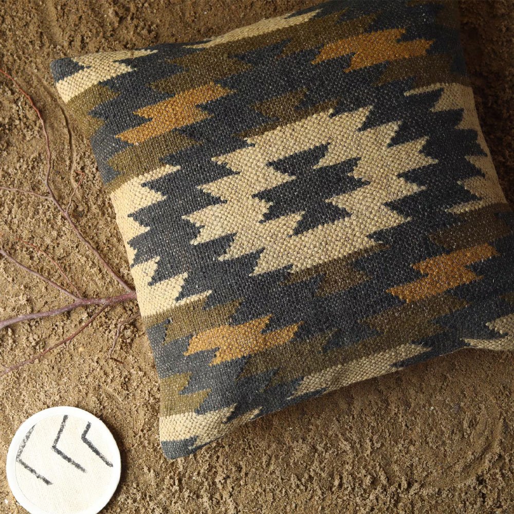 Tribal-Kilim-Kissen Tribal-Kilim-Kissen