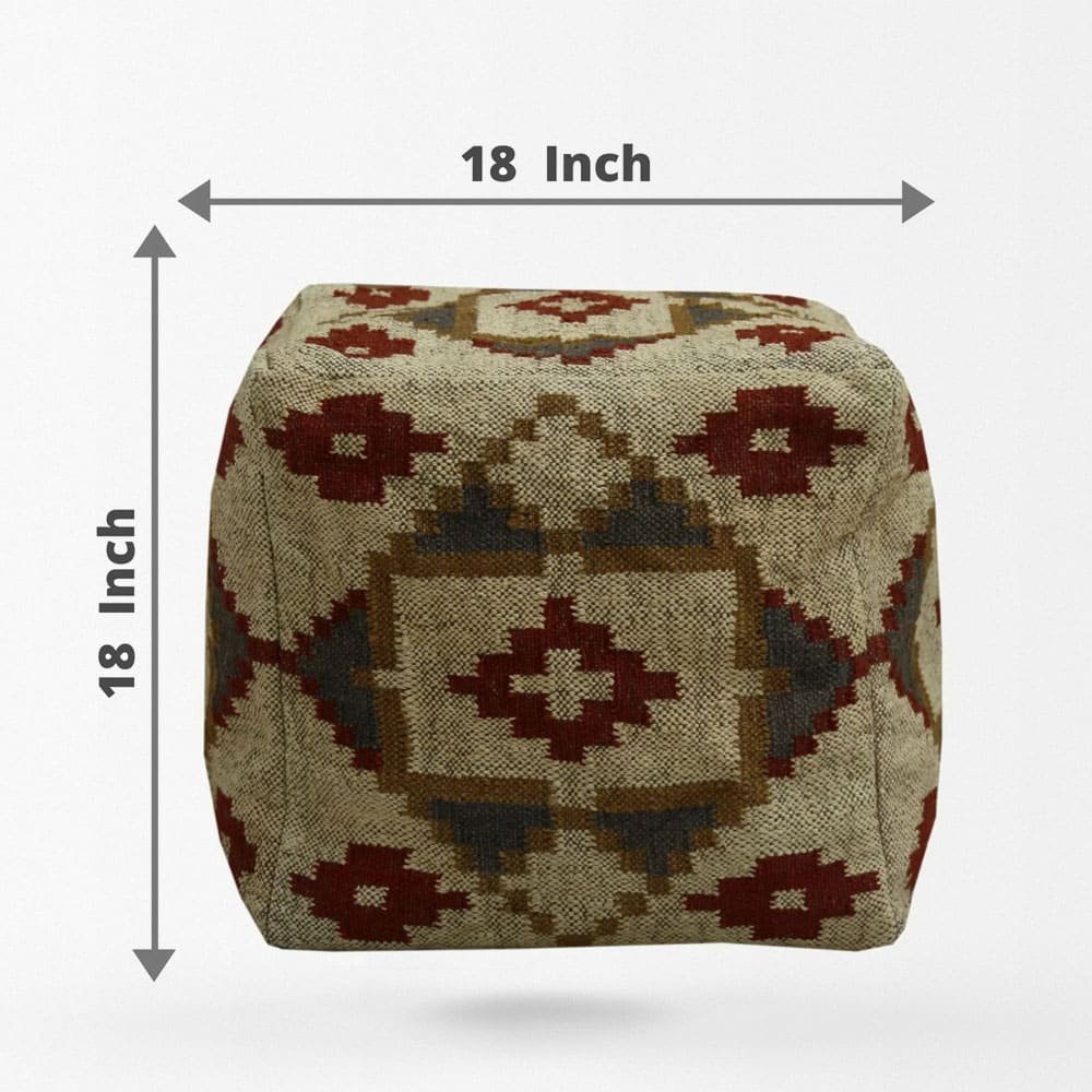 Beigefarbener Kilim Pouf mit Rautenmuster Beigefarbener Kilim Pouf mit Rautenmuster