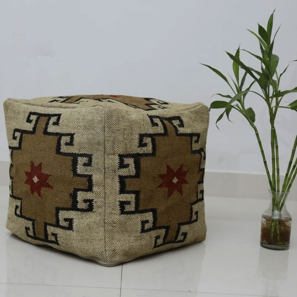 Beigefarbener Kelim-Pouf aus Wolle