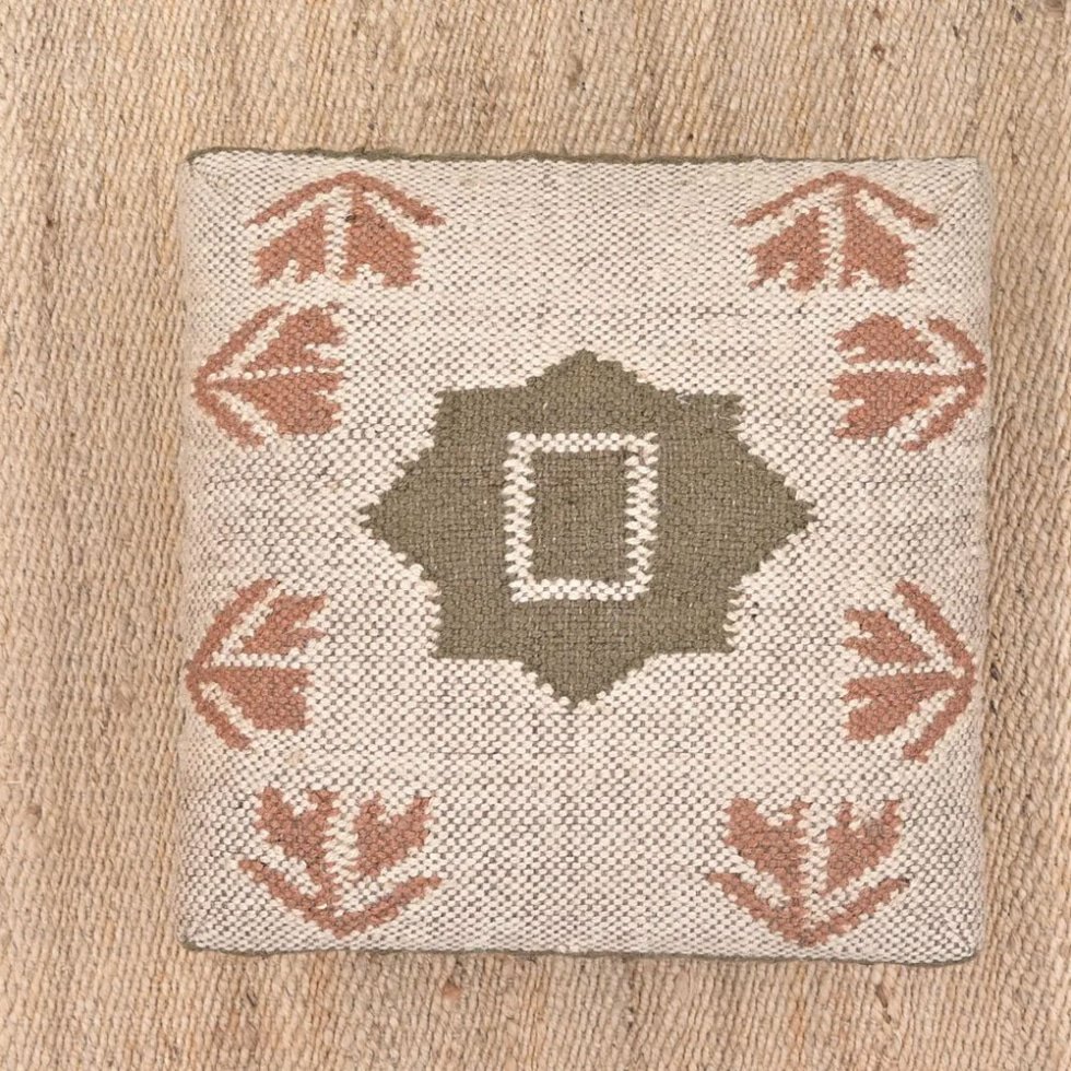 Kleiner weißer quadratischer Kelim Hocker mit Ottomane