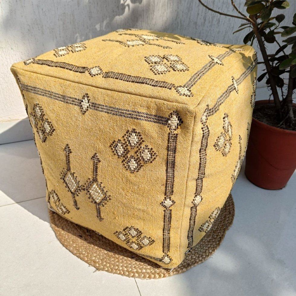Gelber marokkanischer Kilim Pouf