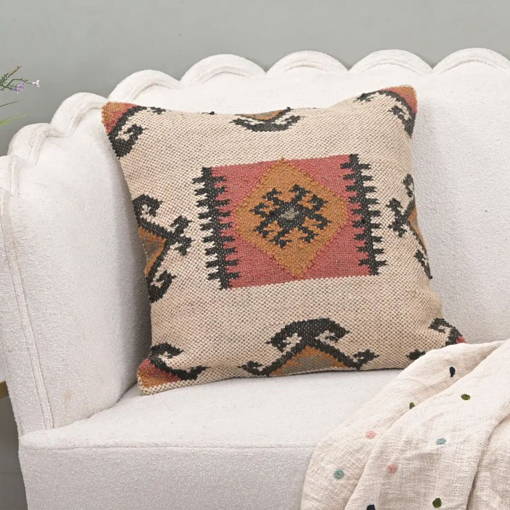 20x20 Elfenbeinfarbenes, verziertes Kelim-Kissen 20x20 Elfenbeinfarbenes, verziertes Kelim-Kissen