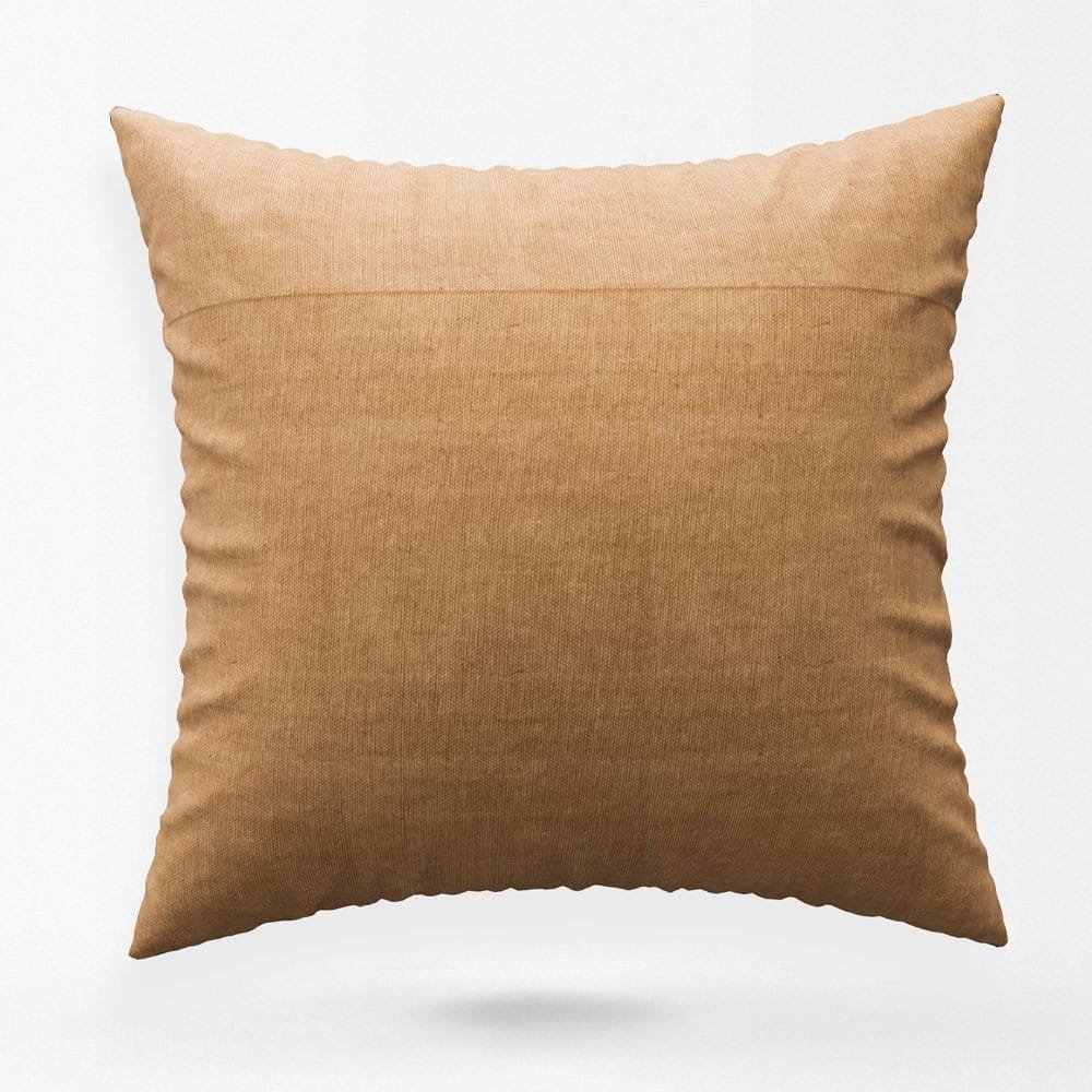 Schwarz verzierte Kelim-Kissen Schwarz verzierte Kelim-Kissen