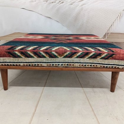 Bedruckter türkischer Kelim Ottomane Couchtisch