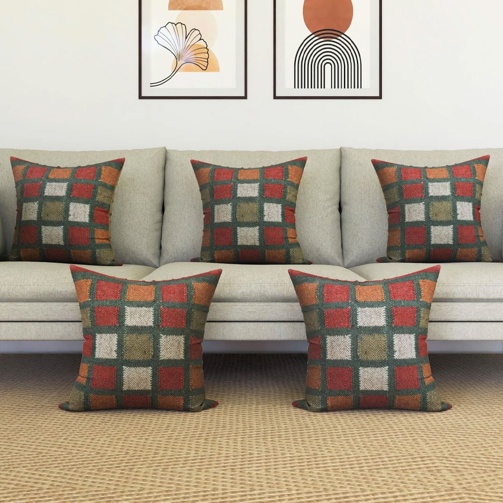 Quadratisch gemusterte Kelim-Kissen Quadratisch gemusterte Kelim-Kissen