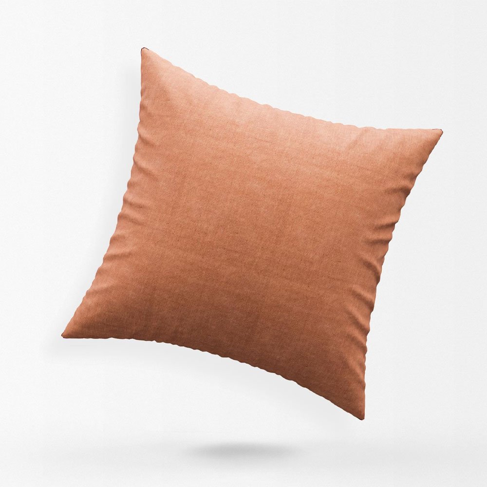 Quadratisch gemusterte Kelim-Kissen Quadratisch gemusterte Kelim-Kissen