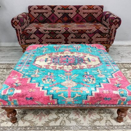 Türkischer Kelim-Ottoman Couchtisch in Petrol und Rosa